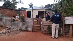 Diario HOY | Realizan allanamiento en Capiatá en busca de banda de robacoches