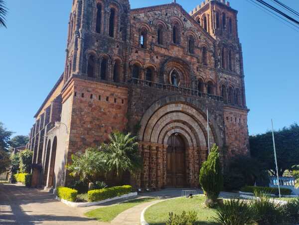 Organizan una serenata a la Virgen en estadio Pa’i Angel.