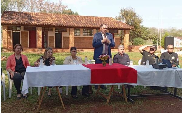 Charla educativa a estudiantes de E. A. Garay