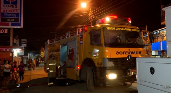 Depósito arde en llamas y deja un perjuicio de G. 500 millones - trece