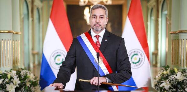 Mario Abdo Ben铆tez dice haber cumplido el 95% de sus compromisos de campa帽a en Paraguay - Revista PLUS