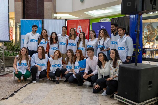 Visi贸n Banco es sede de la 15.陋 colecta nacional de Techo Paraguay - Revista PLUS