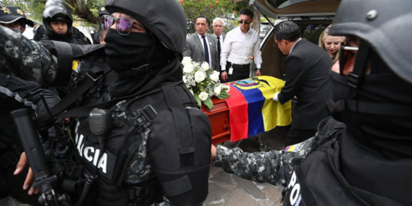 Ecuador: Familiares y dirigentes políticos dieron el último adiós a Fernando Villavicencio