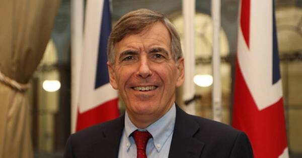 La Nación / Ministro británico asistirá al acto de traspaso de mando