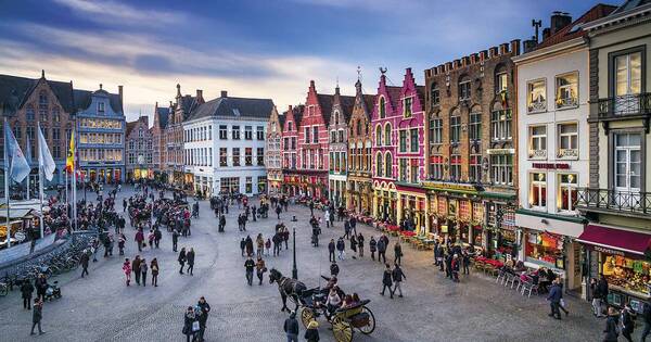 La Nación / Brujas, la joya de Bélgica, asfixiada por el turismo