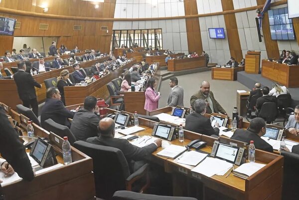 Diputados analizará el lunes más repartija de los fondos - Política - ABC Color