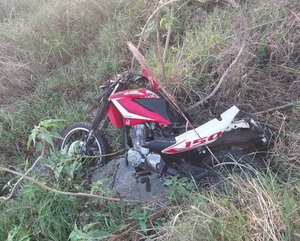 Joven muere tras caer de su motocicleta