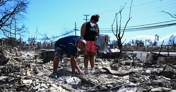 La Nación / “El fuego se llevó todo”: la frustración se enraíza en pueblo de Hawái carbonizado