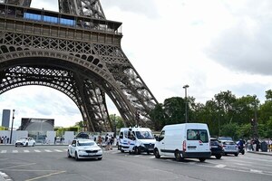 Policía francesa evacuó la Torre Eiffel por una falsa amenaza de bomba - .::Agencia IP::.