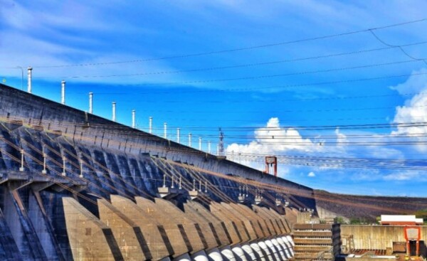 A 50 años de Tratado de Itaipu debe realizarse la revisión de Anexo C