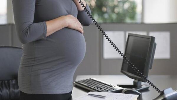 PLANTEAN PROYECTO DE LEY QUE BRINDA MAYOR PROTECCIÓN LABORAL A LAS MUJERES EMBARAZADAS