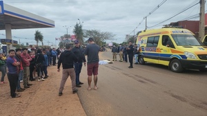 Hombre muere arrollado por un camión de gran porte