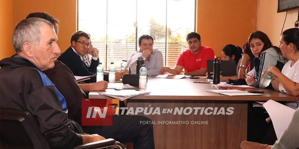 INTENDENTE DE TRINIDAD REALIZÓ PLANIFICACIÓN CON EL CONSEJO DE EDUCACIÓN - Itapúa Noticias