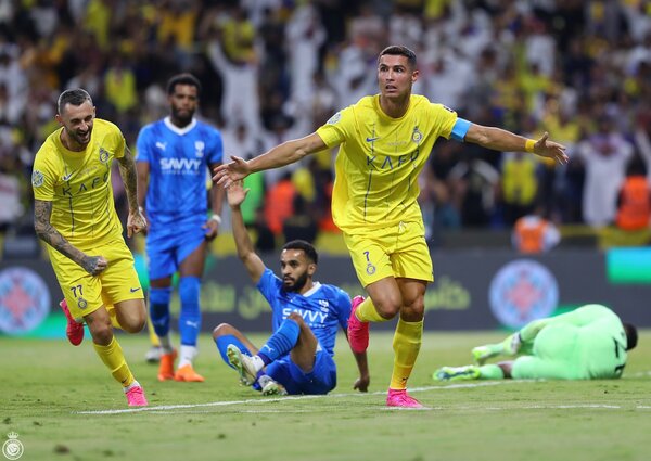 Cristiano Ronaldo, doblete y campeón con Al Nassr de la Copa Árabe de Clubes | 1000 Noticias