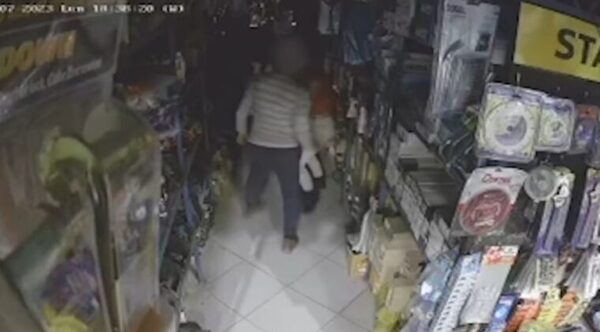 Urgen la detención de un hombre que agredió a su esposa - Noticiero Paraguay