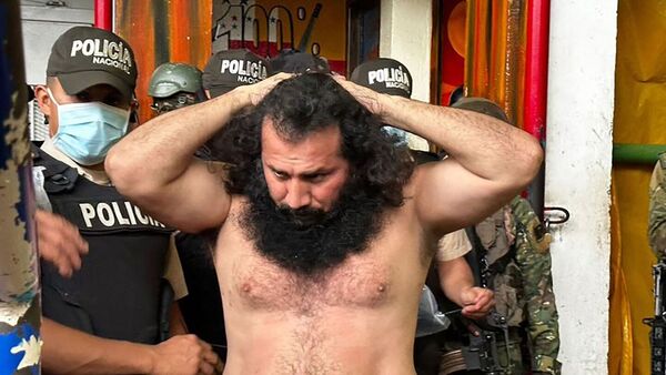 Ecuador traslada a cárcel de máxima seguridad a jefe pandillero que amenazó a candidato asesinado