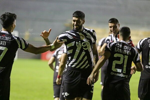 Versus / Libertad vuelve al triunfo y afianza su liderato en el torneo Clausura 2023