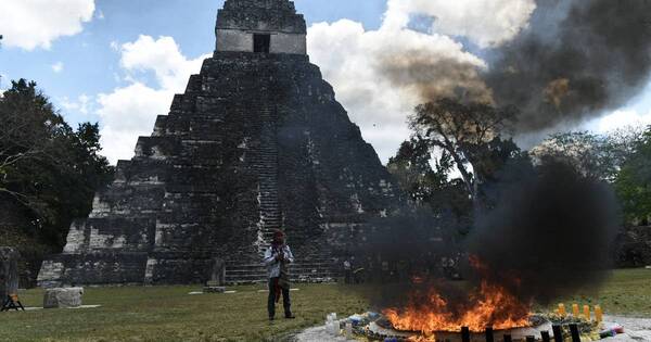 La Nación / Hallan a turistas franceses extraviados en selva de Guatemala