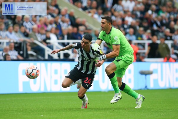 La falta del “Dibu” Martínez y la reacción de Miguel Almirón en el inicio de la Premier League - Unicanal