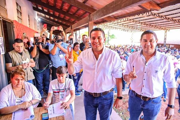 Los 17 gobernadores y ediles asumen desde el 15 de agosto - Política - ABC Color
