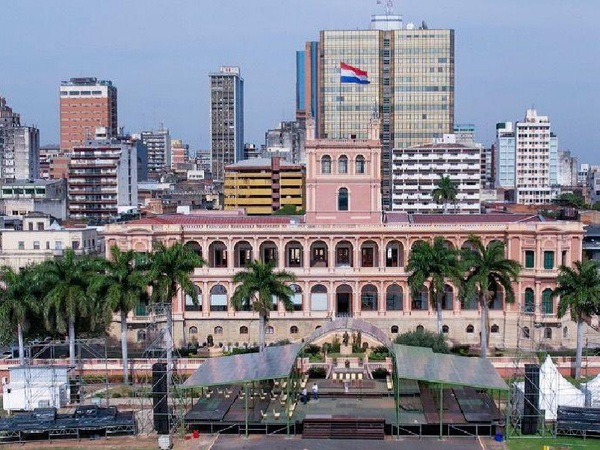 Algunas delegaciones inician viaje para la toma de mando de Peña - La Tribuna