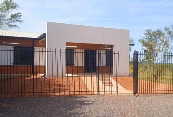 Pobladores de una compañía de Valenzuela, cuentan con un moderno Puesto de Salud - Noticiero Paraguay