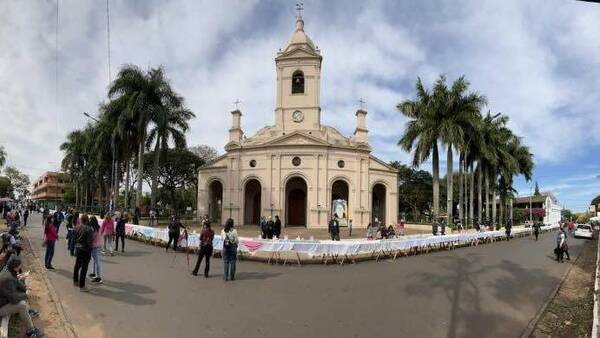 ¿La torta más larga del mundo? El espectacular festejo por el día del niño que se vive en Villarrica