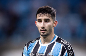 Versus / Gremio se impone al Fluminense y pasa a ser escolta de Botafogo