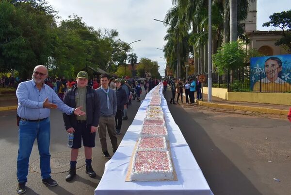 Día del niño con torta de más de 100 metros en Villarrica - Nacionales - ABC Color