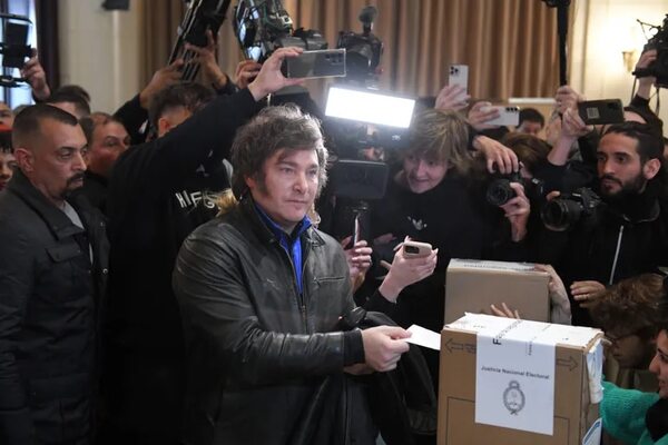 Candidato libertario lidera las primarias en Argentina, según los primeros resultados - Mundo - ABC Color