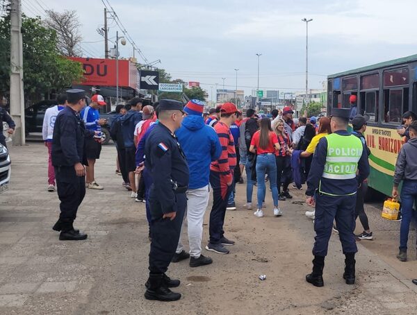 Hincha de Cerro Porteño muere tras una pelea entre barras bravas · Radio Monumental 1080 AM