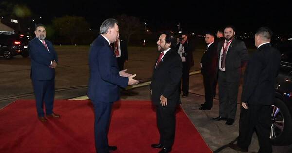 La Nación / Arribó el vicepresidente salvadoreño
