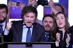 En medio de descontento, ultraderechista Milei atrae mayoría de voto en primarias argentinas - San Lorenzo Hoy
