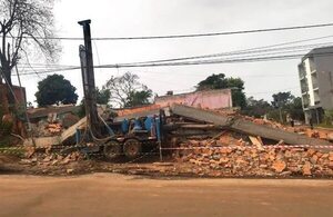 Se derrumbó un edificio en construcción en Ciudad del Este - ABC en el Este - ABC Color