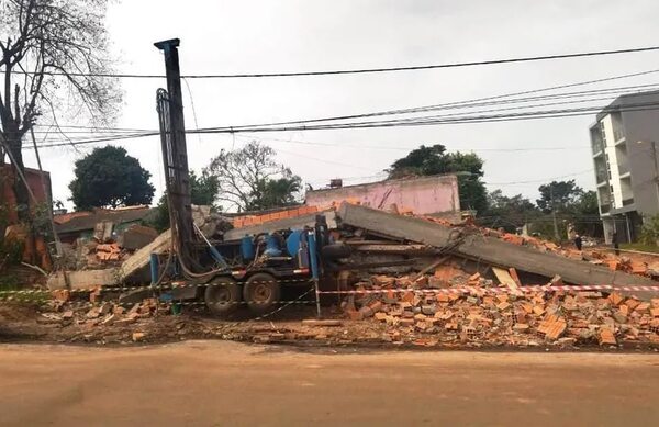 Se derrumbó un edificio en construcción en Ciudad del Este - ABC en el Este - ABC Color