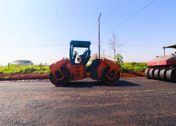 Pavimentación de acceso a cárcel de Minga Guazú alcanza 70% - La Clave