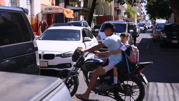A tener paciencia: Calles de Asunción, colapsadas por bloqueos y preparativos para traspaso de mando