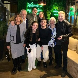 Chiche Corte recibió sus 39 años a pura familia - Gente - ABC Color
