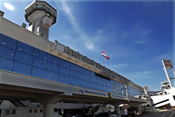 Imputan a detenidos por tráfico de drogas en el Aeropuerto Silvio Pettirossi - ADN Digital