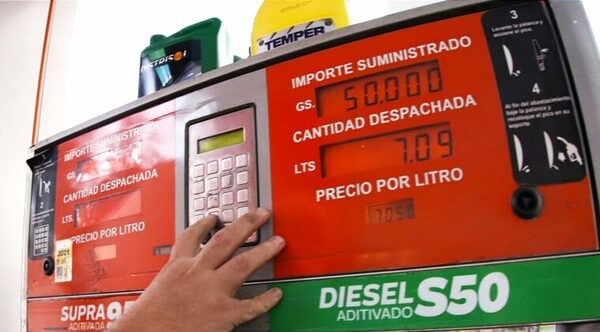 Emblemas privados prevén nueva suba de combustible