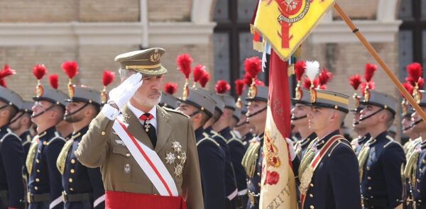 Felipe VI, rey de Espa帽a asistir谩 a la toma de posesi贸n de mando de Santiago Pe帽a - Revista PLUS