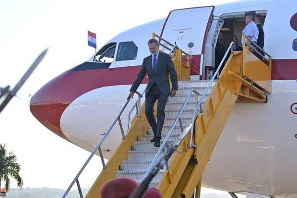 Diario HOY | El Rey Felipe VI llega a Paraguay para la asunción de Peña