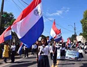 Caapucú: honran a la bandera y celebran 236 años de fundación de la ciudad - Nacionales - ABC Color