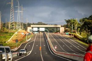 Denuncian que MOPC no aplicó multa a firma “amiga” en APP de ruta PY02 - Economía - ABC Color