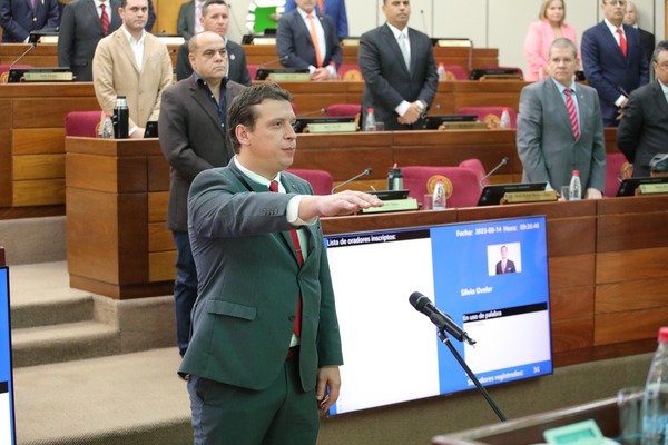 Juan Carlos Luis Galaverna juró como senador - Unicanal