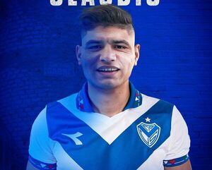 Versus / Claudio Aquino fue presentado como refuerzo de Vélez Sarsfield