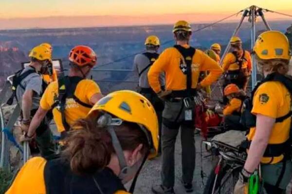 Péndex de 14 años sobrevive a una caída de 30 metros en el Gran Cañón
