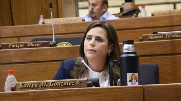 Legisladores de Encuentro Nacional no asistirán a asunción de Santiago Peña