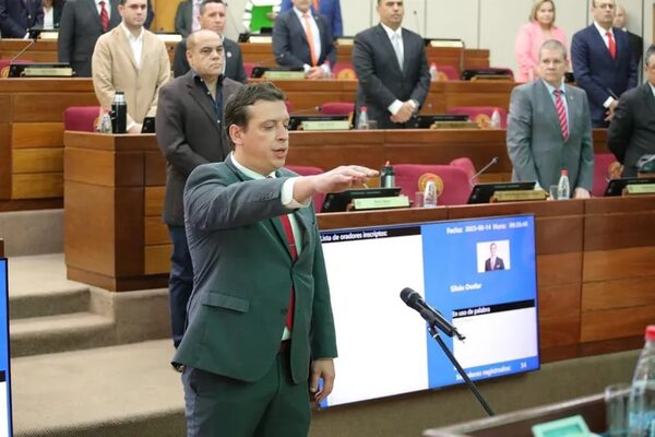 Nano Galaverna se ocultó en lista de suplentes para ser senador activo - Política - ABC Color