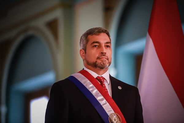 Mario Abdo Benítez entregó los atributos del Poder Ejecutivo y se convierte en expresidente del Paraguay - .::Agencia IP::.